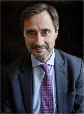 Sir Robin Niblett
